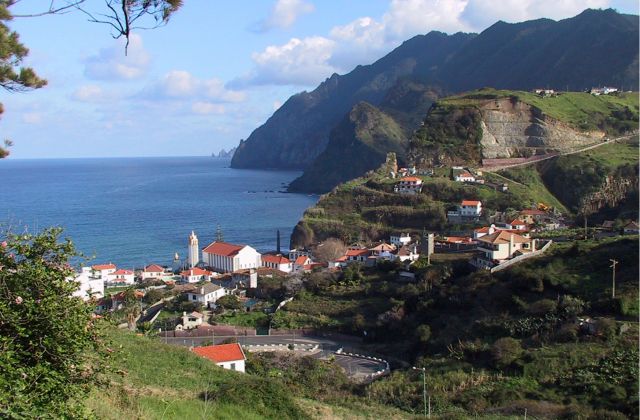 Voyage sur-mesure, Porto Da Cruz et la fabrication du rhum de Madère