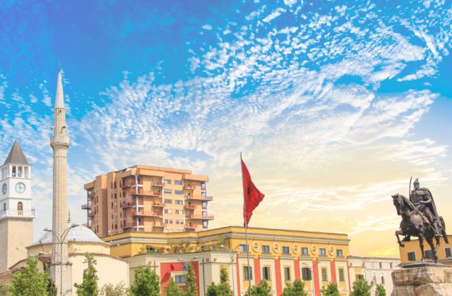 Voyage sur-mesure, Tirana : Que voir et faire dans la capitale de l'Albanie ?