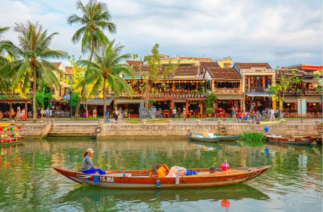 Voyage sur-mesure, Découverte de la vieille ville de Hoi An