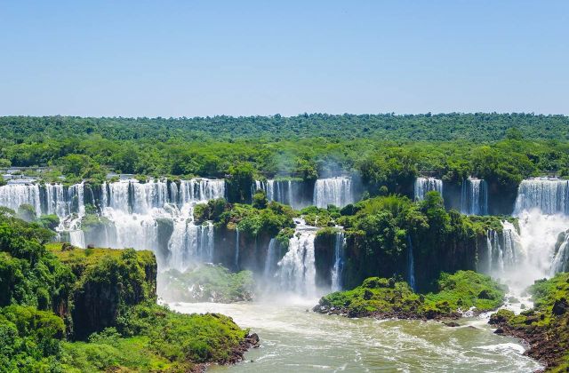 Voyage sur-mesure, Les chutes d'Iguazu