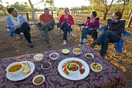 Voyage sur-mesure, Alice Springs, Découverte de la culture Aborigène des Western Macdonnell Ranges et déjeuner - Demi journée