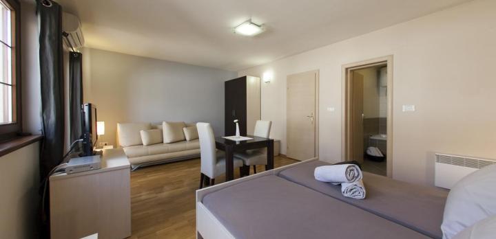 Voyage sur-mesure, Hôtel en plein centre historique