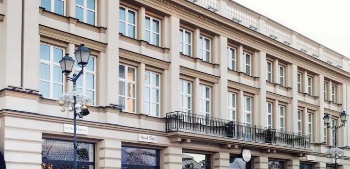 Voyage sur-mesure, Hotel central 5*