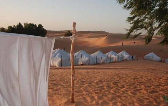 Voyage sur-mesure, Ecolodge dans les dunes