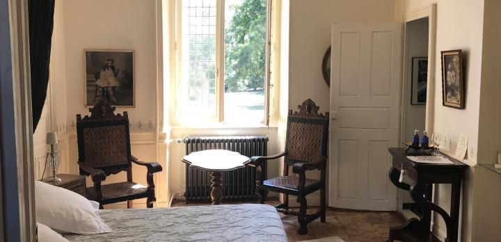 Voyage sur-mesure, Hôtel dans un château médieval