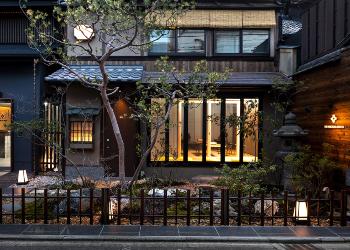 Voyage sur-mesure, Hôtel mêlant tradition et design