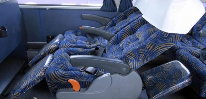 Voyage sur-mesure, Bus de Lignes