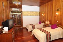 Voyage sur-mesure, Hôtel 3* traditionnel en bois