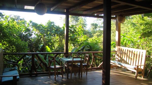 Voyage sur-mesure, Lodge communautaire