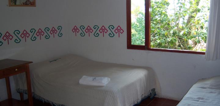 Voyage sur-mesure, Auberge communautaire