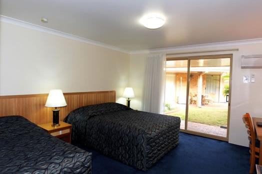 Voyage sur-mesure, Motel standard sur la Bay Of Isles