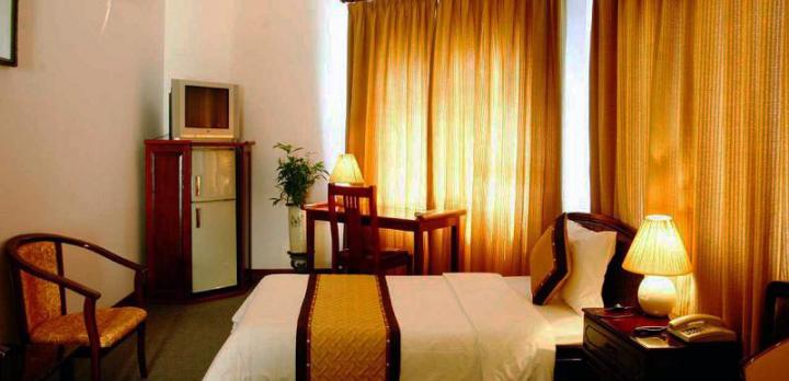 Voyage sur-mesure, Hôtel 2*