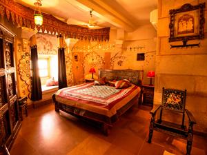 Voyage sur-mesure, Petit hôtel de charme dans le fort