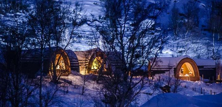 Voyage sur-mesure, Igloo en bois dans la nature