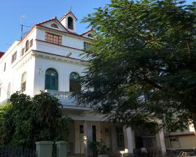 Voyage sur-mesure, Casa dans le quartier du Vedado