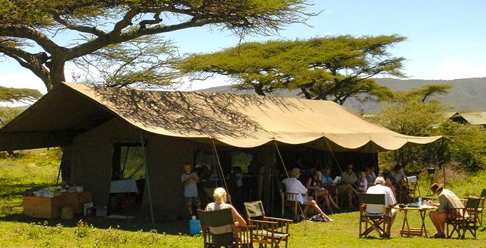 Voyage sur-mesure, Campement mobile dans la région de Ndutu