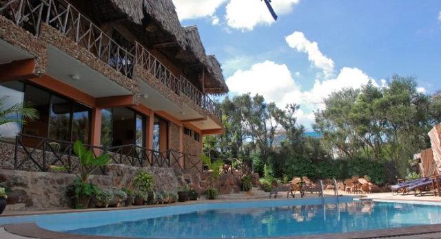 Voyage sur-mesure, Lodge 3* avec piscine à côté du Nairobi National Park