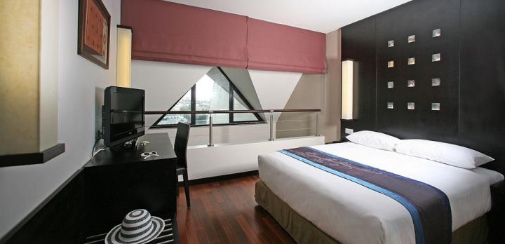 Voyage sur-mesure, Hôtel 3* récent en centre ville