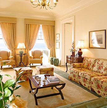 Voyage sur-mesure, Luxeux B&B en bord de mer proche d'Angra