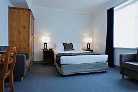 Voyage sur-mesure, Hotel standard à 10 min à pied du centre