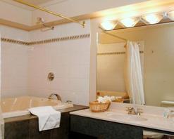 Voyage sur-mesure, Hôtel de chaîne