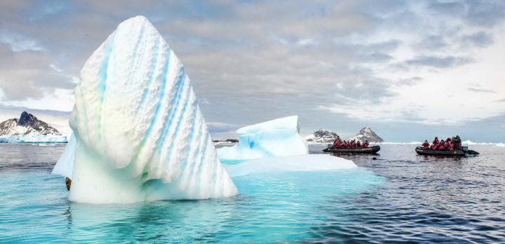 Voyage sur-mesure, Vol et croisière en Antarctique. Les aéro-croisières vers l'Antarctique