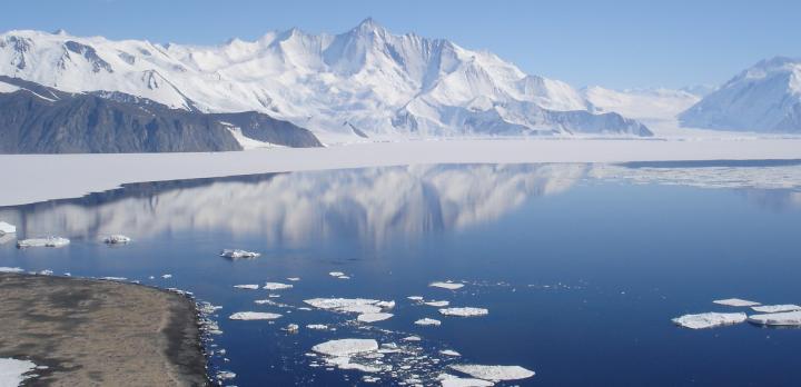 Voyage sur-mesure, Vol et croisière en Antarctique. Les aéro-croisières vers l'Antarctique