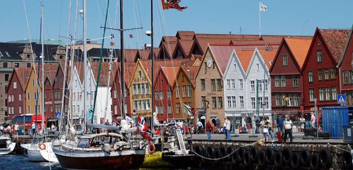 Voyage sur-mesure, Autotour à travers les fjords de Norvège