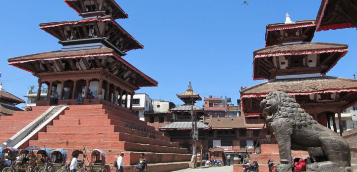 Voyage sur-mesure, Les incontournables : vallée des temples, Pokhara et Chitwan
