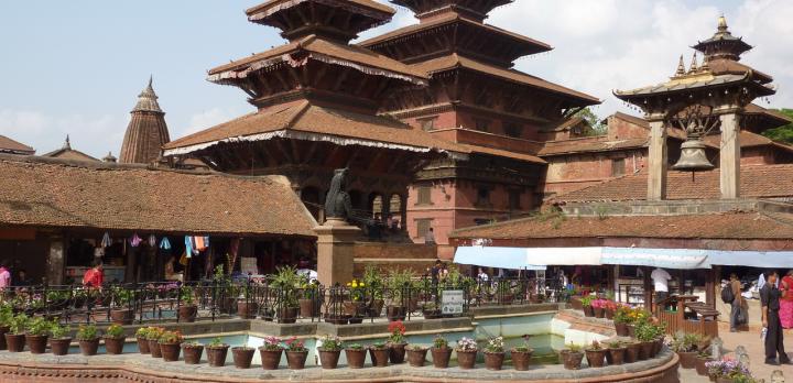 Voyage sur-mesure, Les incontournables : vallée des temples, Pokhara et Chitwan