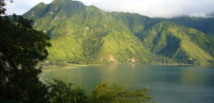 Voyage sur-mesure, Du Lac Atitlan à la Côte Caraïbes