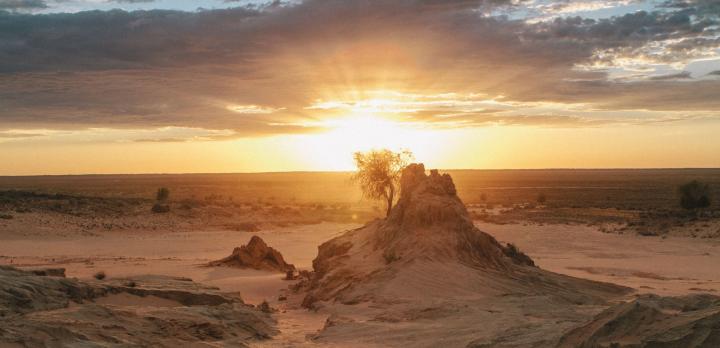 Voyage sur-mesure, Mungo National Park au départ de Broken Hill: l'outback!