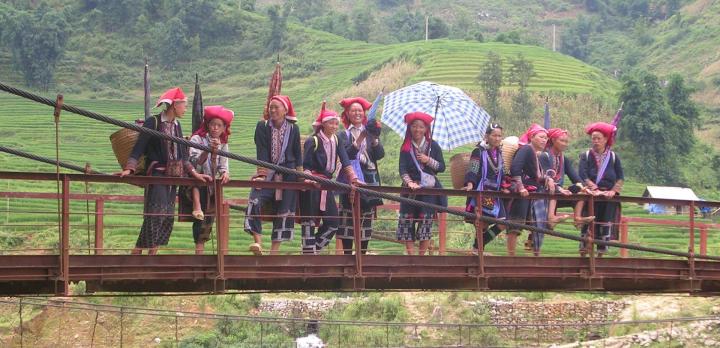 Voyage sur-mesure, Dans les montagnes entre le Laos et le Vietnam