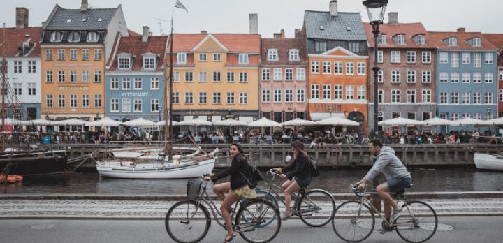 Voyage sur-mesure, Legos, châteaux de princesse, villes médiévales et plages sauvages : Le Danemark version famille