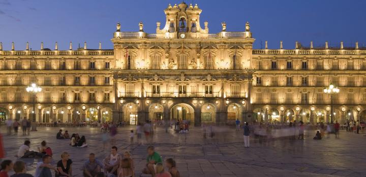 Voyage sur-mesure, Escapade inoubliable à Madrid et découverte du patrimoine de la Castille