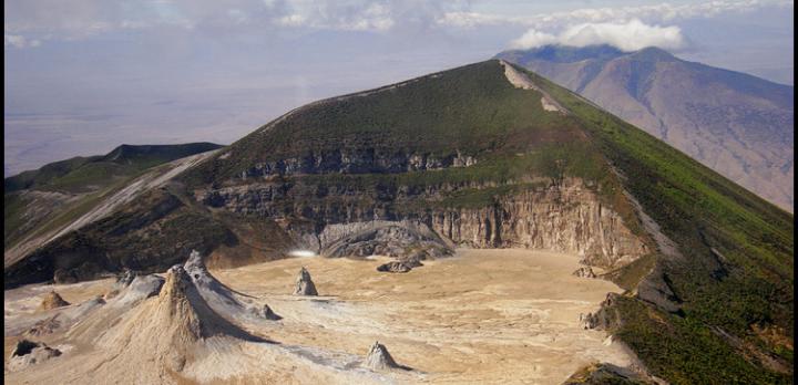 Voyage sur-mesure, Cratère d'Olmoti