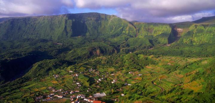 Voyage sur-mesure, Flores
