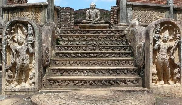 Voyage sur-mesure, Polonnaruwa