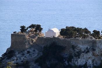 Voyage sur-mesure, Monolithos