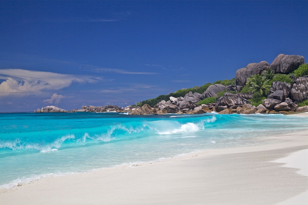 D'île en île aux Seychelles : bateau ou avion ?