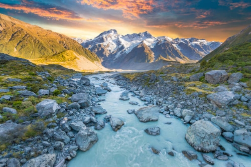 Voyage sur-mesure, Entre montagnes et lacs