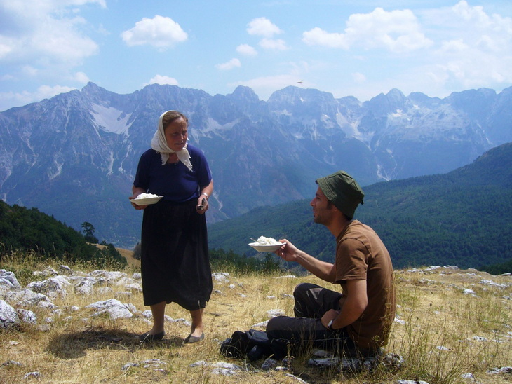 Voyage sur-mesure, Alpes & traditions du Nord avec guide
