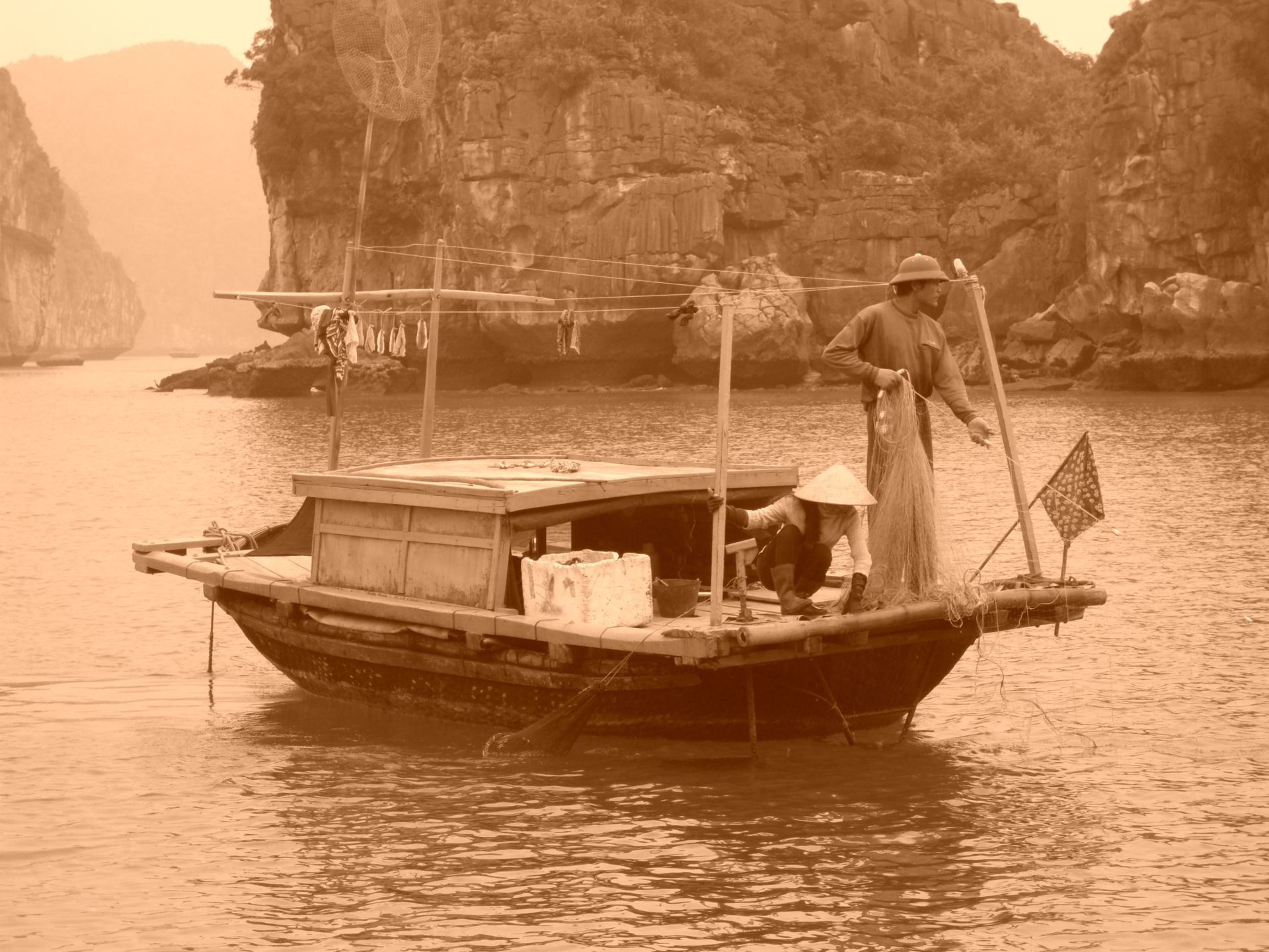Voyage sur-mesure, Dans les montagnes entre le Laos et le Vietnam