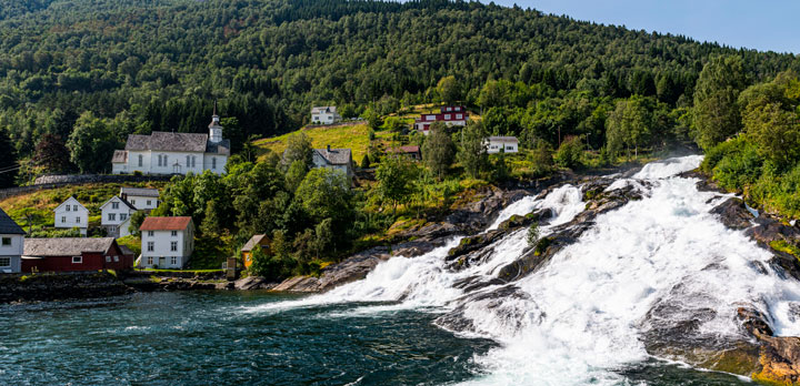 Voyage sur-mesure, Autotour à travers les fjords de Norvège