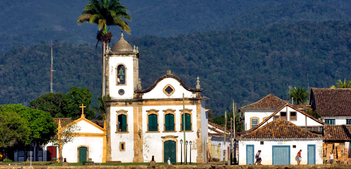Voyage sur-mesure, De la montage à la mer : Rio, villes coloniales baroques et baie de Paraty