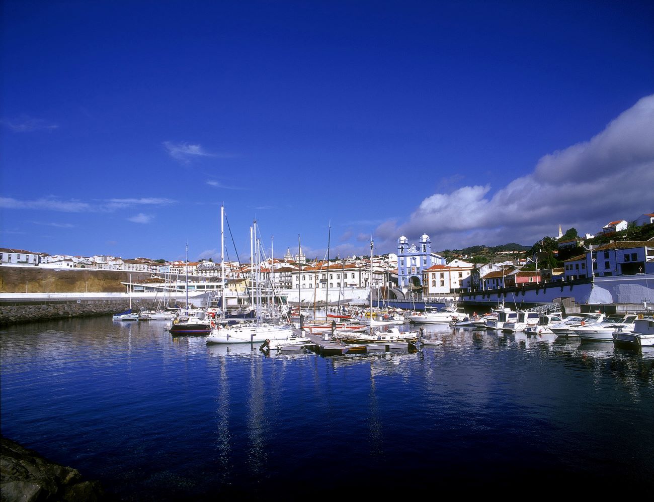 Voyage sur-mesure, Randonnées, baleines, volcans et grands navigateurs : Pico, São Jorge et Terceira
