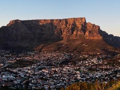 cape town Jean van der Meulen on Pixabay 400x300.jpg